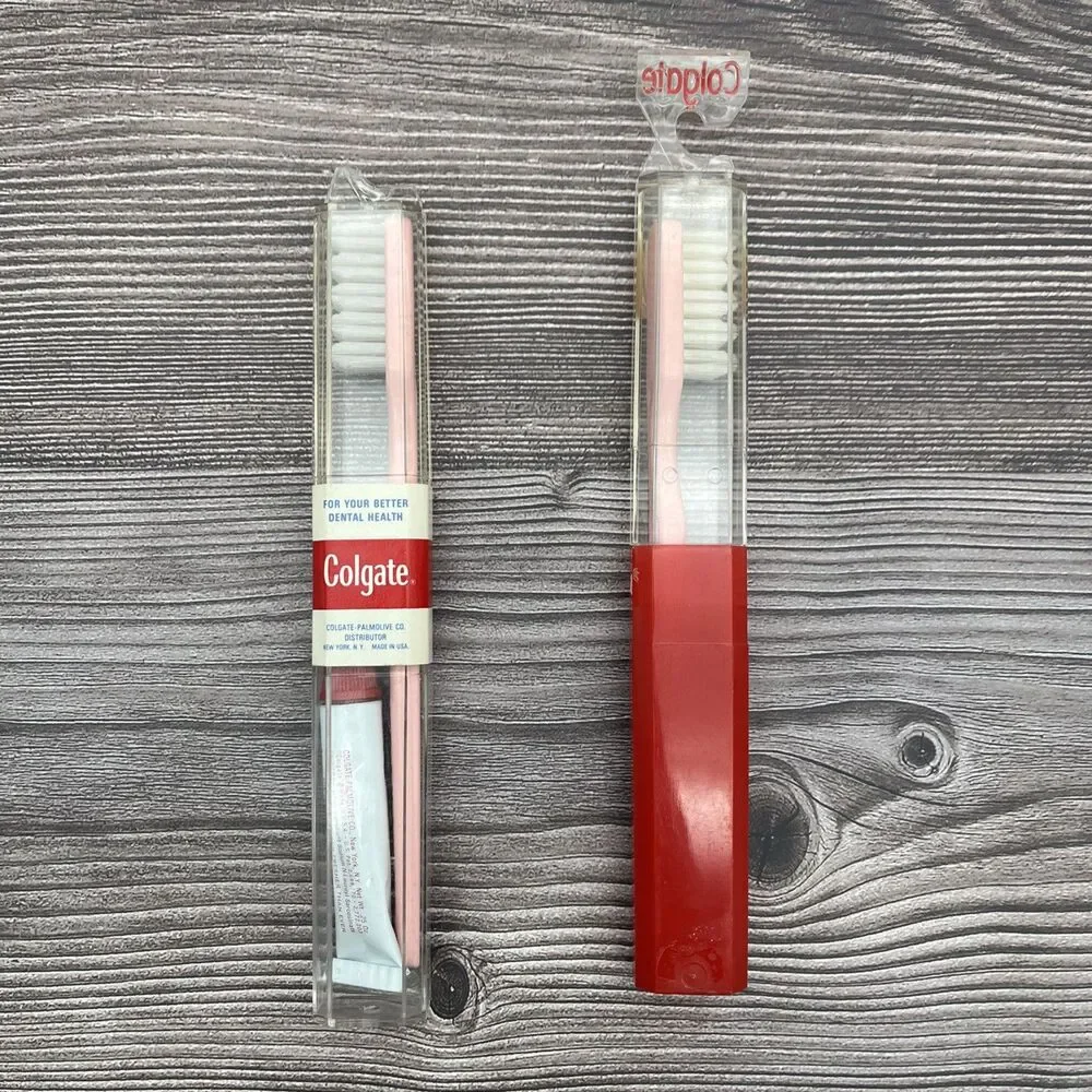 VINTAGE Colgate Medium Toothbrush Set Of 2 in Case *NEW OLD STOCK